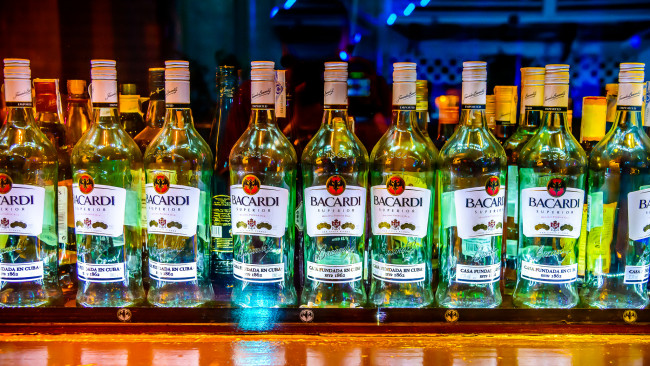 Обои картинки фото бренды, bacardi, алкоголь