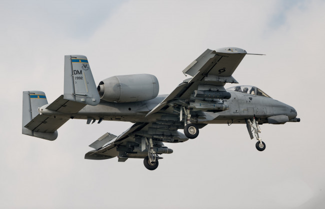 Обои картинки фото a-10c thunderbolt ii, авиация, боевые самолёты, ввс