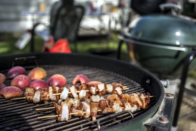 Обои картинки фото еда, шашлык,  барбекю, решетка, мясо