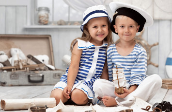 Картинка разное дети девочка мальчик кораблик чемодан