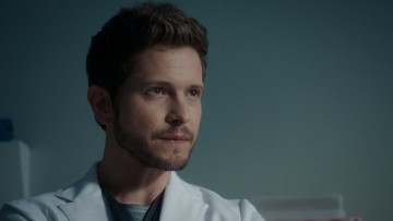 Картинка кино+фильмы the+resident врач лицо