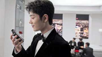 Картинка мужчины xiao+zhan актер пиджак флакон люди