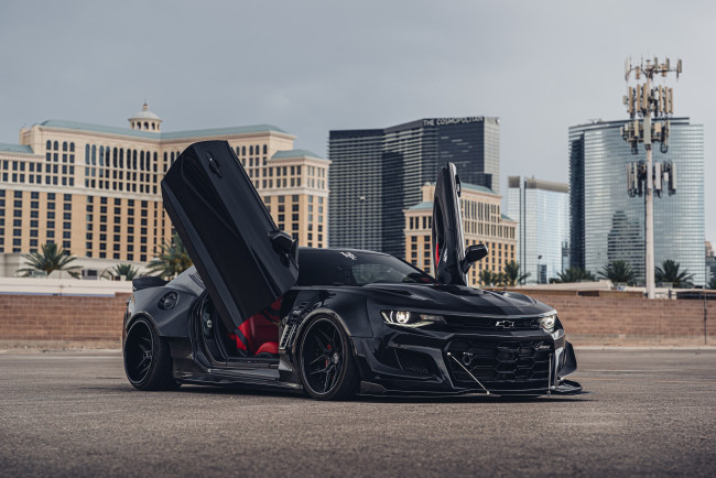 Обои картинки фото автомобили, chevrolet, camaro, black, muscle, car, open, doors