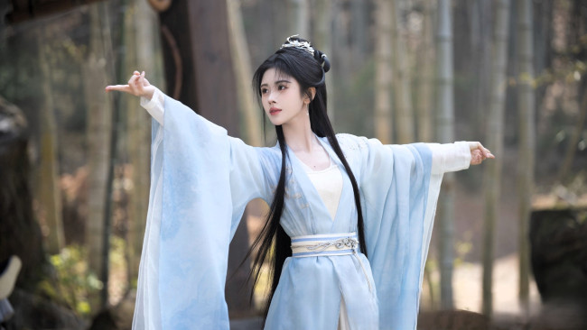 Обои картинки фото the eternal fragrance, кино фильмы, девушка, танец, лес, бамбук