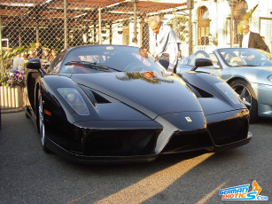 Картинка ferrari enzo автомобили выставки уличные фото