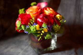 Картинка цветы букеты композиции розы пион фрезия