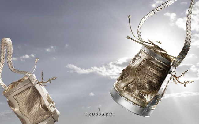 Обои картинки фото бренды, trussardi, сумки, гламур