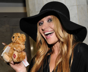 Картинка анжелика агурбаш музыка модель телеведущая поп верасы беларусия актриса певица