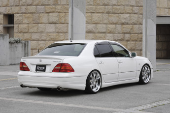 Картинка автомобили toyota celsior