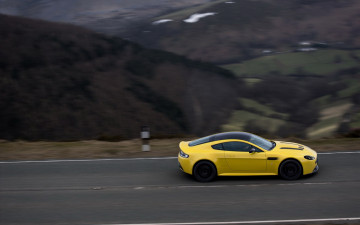 Картинка автомобили aston martin v12 vantage s