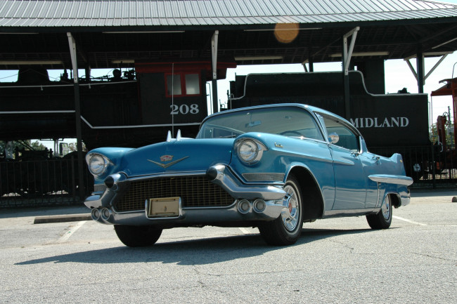 Обои картинки фото автомобили, cadillac