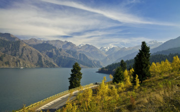 Картинка природа реки озера китай озеро синьцзян тянь-шань