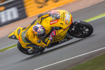 Картинка спорт мотоспорт байк гонщик трек