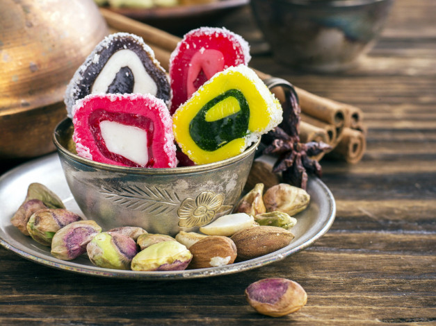 Обои картинки фото еда, конфеты,  шоколад,  сладости, мармелад, орехи