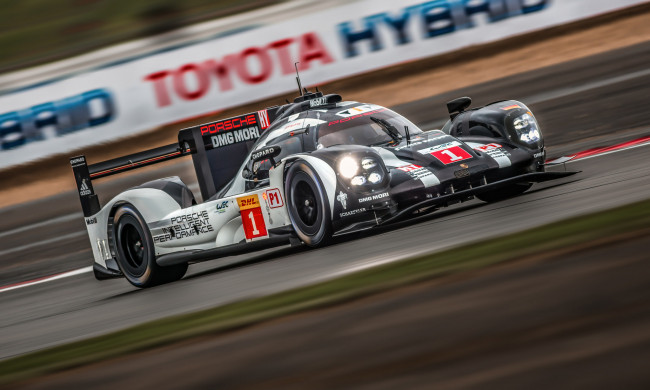 Обои картинки фото mark webber 2016 porsche 919, спорт, автоспорт, гонка, автодром