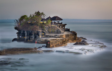 Картинка tanah+lot+temple города -+пейзажи побережье