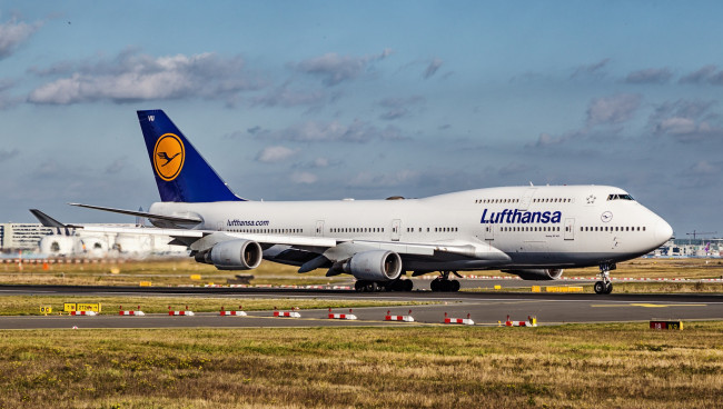 Обои картинки фото boeing b747-400, авиация, пассажирские самолёты, авиалайнер