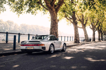 Картинка porsche+959 автомобили porsche белая улица деревья