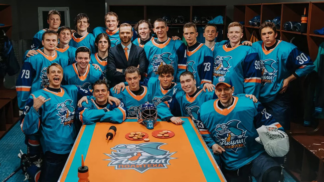 Обои картинки фото молодёжка,  студенты, кино фильмы, молодёжка , сериал, студенты