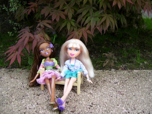 Картинка разное bratz куклы