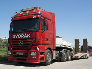 Картинка автомобили mercedes trucks