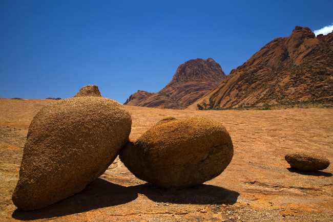 Обои картинки фото природа, камни, минералы, огромные