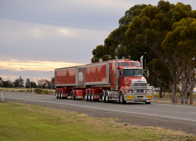 Обои картинки фото kenworth, автомобили, фура, тягач, автопоезд, грузовик