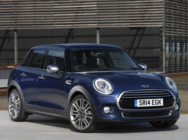 Обои картинки фото автомобили, mini, голубой, uk-spec, 2014г, 5-door, cooper, d