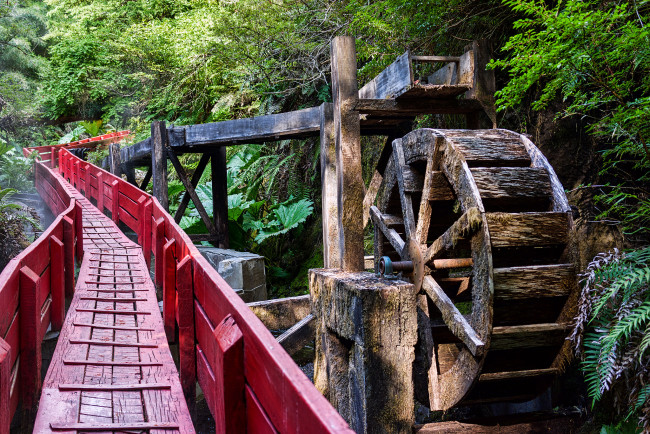 Обои картинки фото разное, мельницы, водяная, колесо, настил, мельница