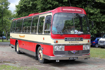 Картинка автомобили автобусы транспорт пассажирский