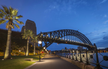 Картинка австрия города -+мосты набережная фонари здания пальмы