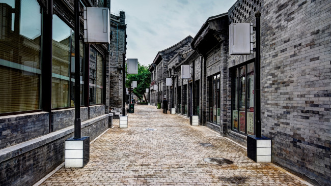 Обои картинки фото города, - улицы,  площади,  набережные, здания, человек