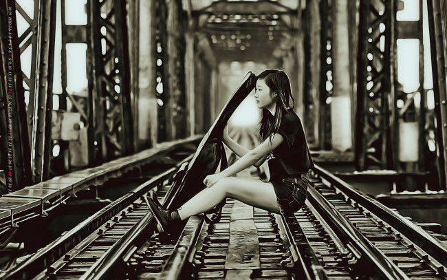 Обои картинки фото календари, компьютерный дизайн, 2019, рельсы, девушка, инструмент, сидеть, женщина, calendar, азиатка