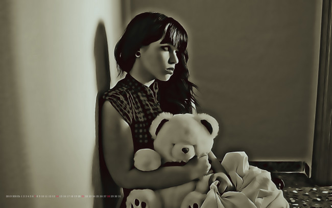 Обои картинки фото календари, компьютерный дизайн, девушка, игрушка, медведь, профиль, мишка, calendar, сидеть, женщина, 2019