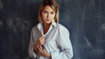 Картинка девушки кристина+ляпустина блондинка рубашка взгляд