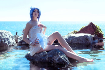 Картинка девушки momo образ костюм косплей полотенце веер камни море озеро