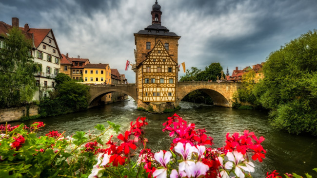 Обои картинки фото old town hall, bamberg, bavaria, города, - здания,  дома, old, town, hall