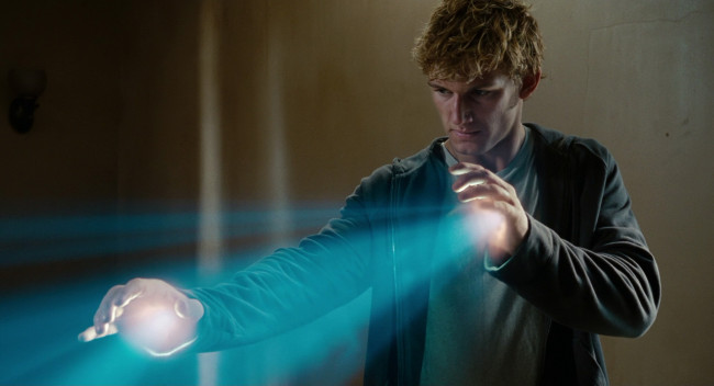 Обои картинки фото am, number, four, кино, фильмы, сверхчеловек