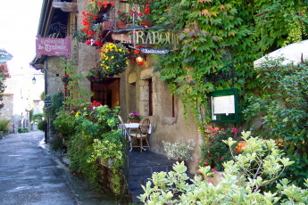 Картинка франция ивуар города улицы площади набережные река дома