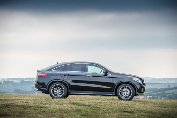 Картинка автомобили mercedes-benz gle 350 d 2015г темный line amg coupе uk-spec c292 4matic