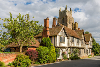 Картинка города -+здания +дома дом загородный