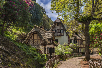 Картинка города -+здания +дома дом загородный