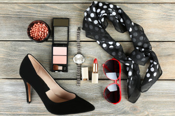 Картинка разное одежда +обувь +текстиль +экипировка очки доски высокие каблуки