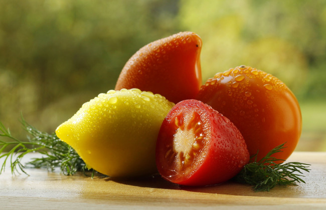 Обои картинки фото еда, помидоры, разрез, семечки, томат, овощ