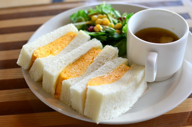 Обои картинки фото еда, бутерброды,  гамбургеры,  канапе, бутерброд, чай, завтрак