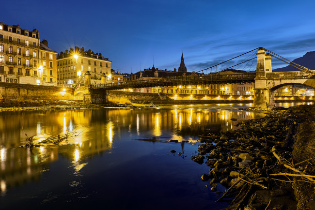 Обои картинки фото grenoble, города, - мосты, огни, ночь