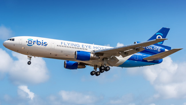 Обои картинки фото mcdonald douglas md-10, авиация, пассажирские самолёты, авиалайнер