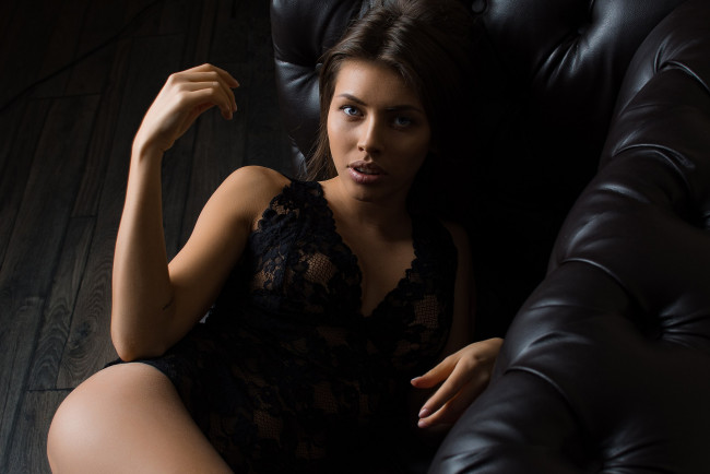 Обои картинки фото девушка, девушки, -unsort , брюнетки, темноволосые, модель