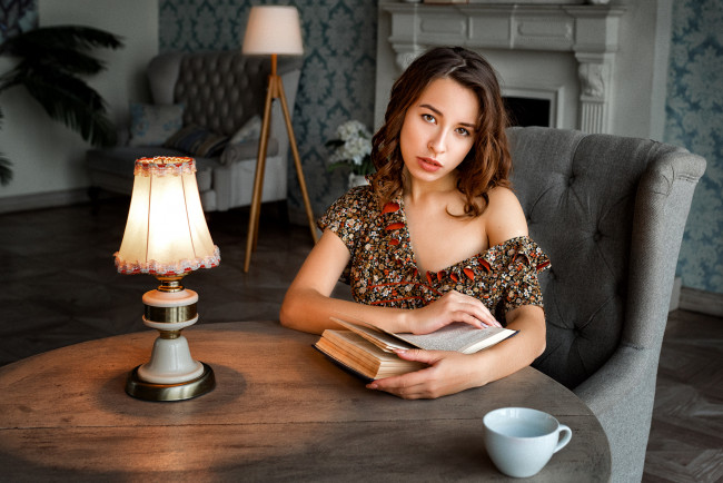 Обои картинки фото девушка, девушки, -unsort , брюнетки, темноволосые, модель