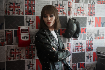 Картинка бумеранг+ +2021+ кино+фильмы бумеранг комедия криминал светлана устинова блондинка